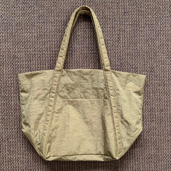 BAGGU Handbags - BAGGU Cloud Bag in Dark Khaki *price firm*